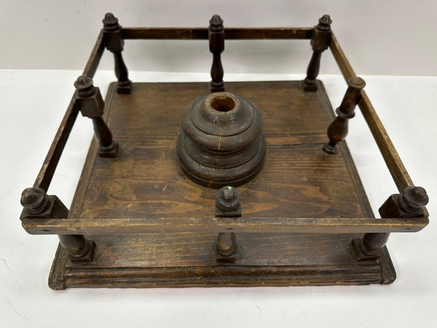 Antique Wooden Fence Christmas Tree Stand 14.5'W x14'D x 6'H [Photo 6]