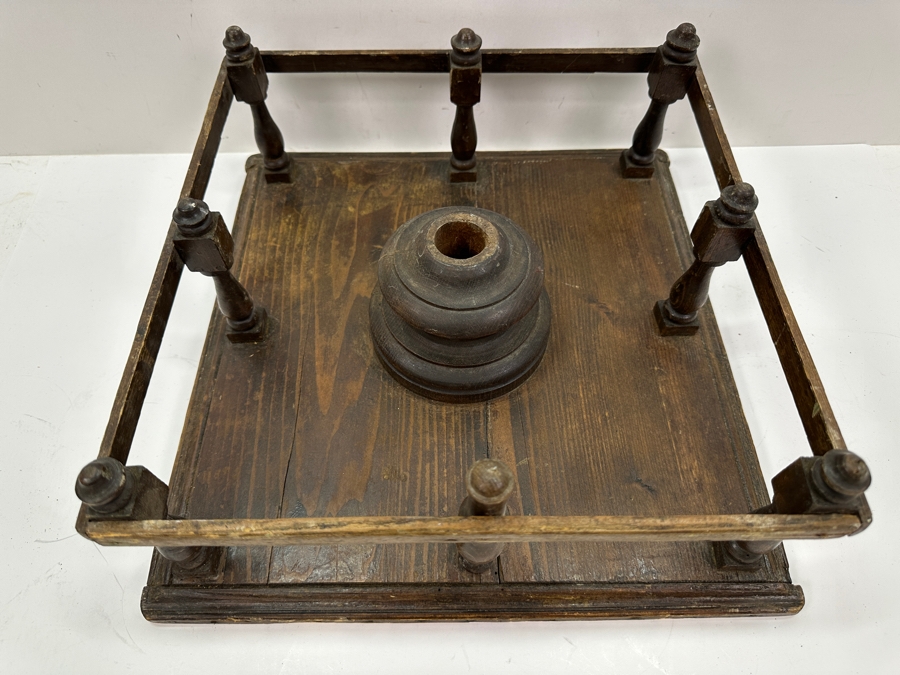 Antique Wooden Fence Christmas Tree Stand 14.5'W x14'D x 6'H [Photo 4]