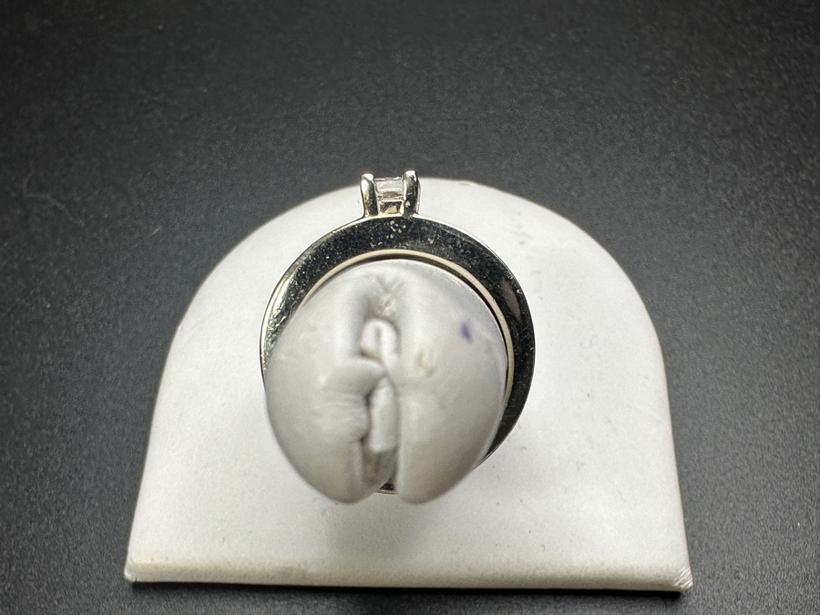 14k Gold and Diamond Ring With 3.5mm Princess Cut Diamond Set With (8) 2mm Princess Cut Diamonds Size 7 4.8g Retails $1,400 [Photo 8]