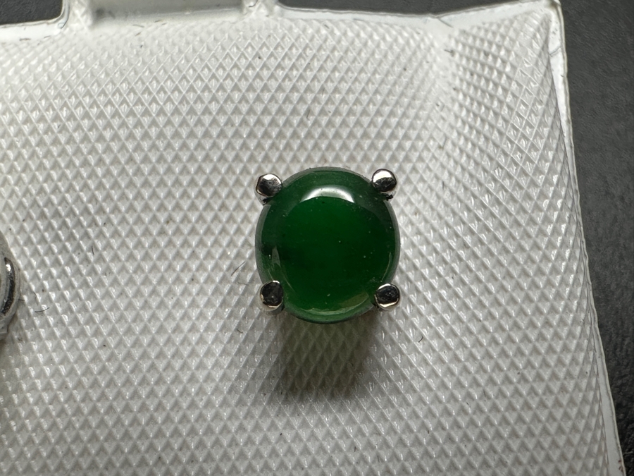 14k Gold Imperial Jade Earrings 1.4g Retails $400 [Photo 5]