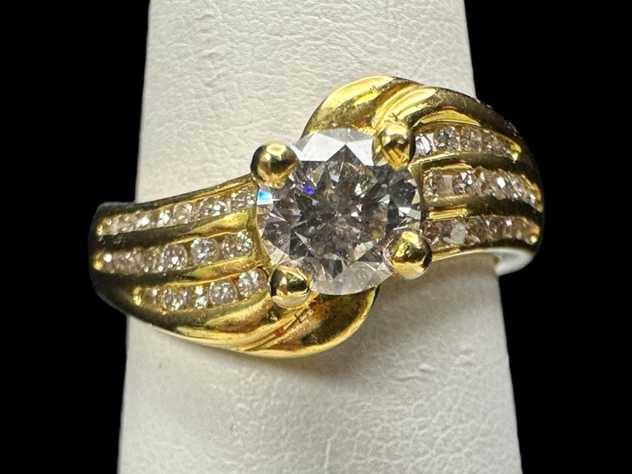 14k Gold Diamond Ring With 5mm Round Brilliant Diamond Est. .5ct G-H SI2 Set With (38) Round Brilliant Diamonds H-I Color SI2 Est. .19cttw 6.1g Size 6.5 Retails $3,600
