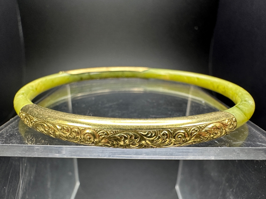 14k Gold & Jade Bangle Bracelet 9.4g Retails $100 [Photo 4]
