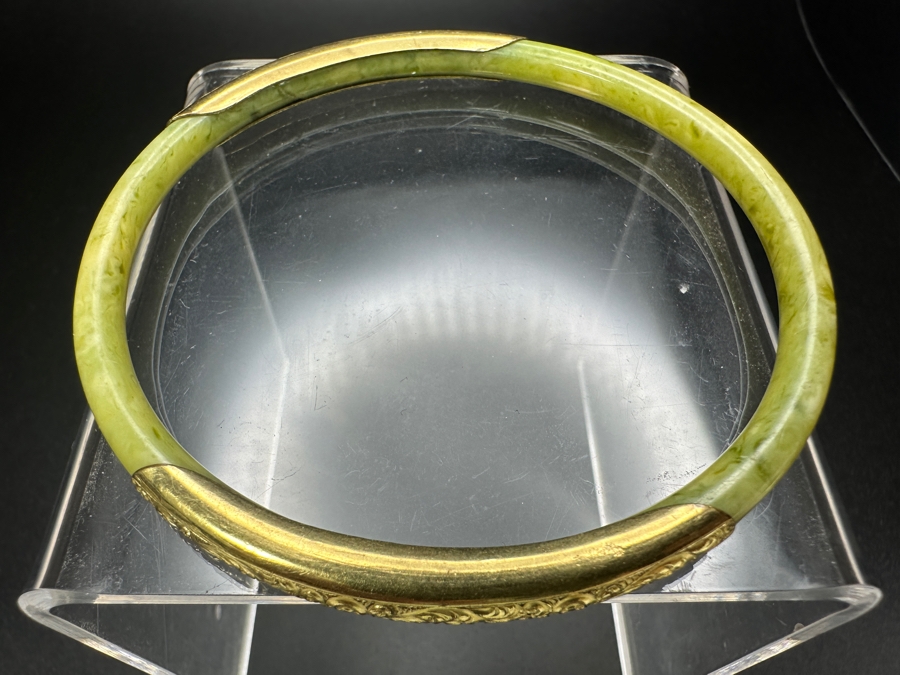 14k Gold & Jade Bangle Bracelet 9.4g Retails $100 [Photo 5]