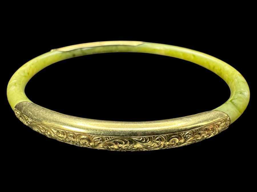 14k Gold & Jade Bangle Bracelet 9.4g Retails $100