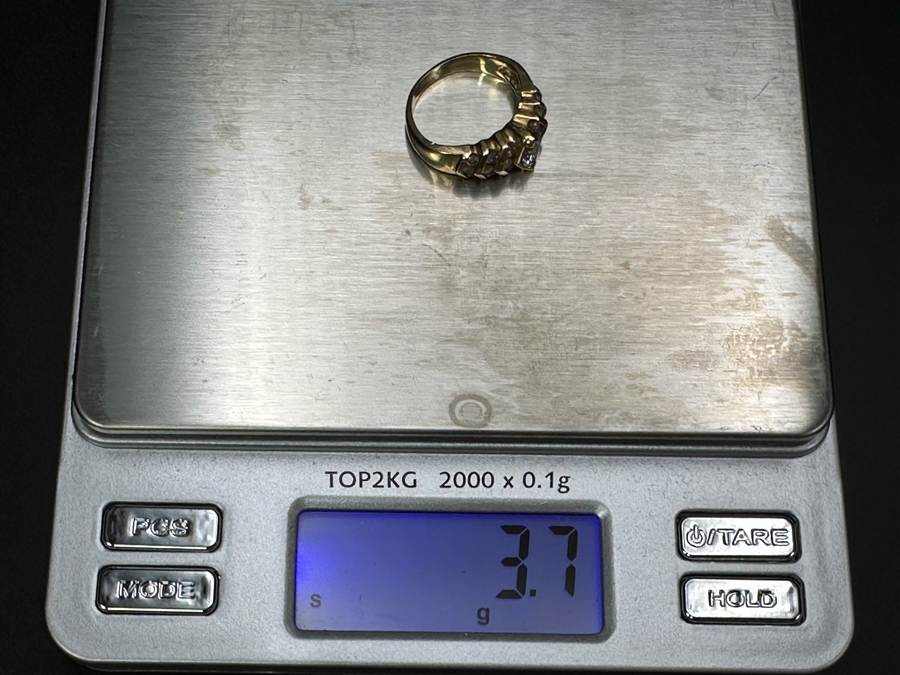 14k Gold Diamond Ring With 5x3mm Marquise Diamond .20ct Set With (18) Round Diamonds .27cttw Size 3.5 3.7g Retails $1,300 [Photo 12]