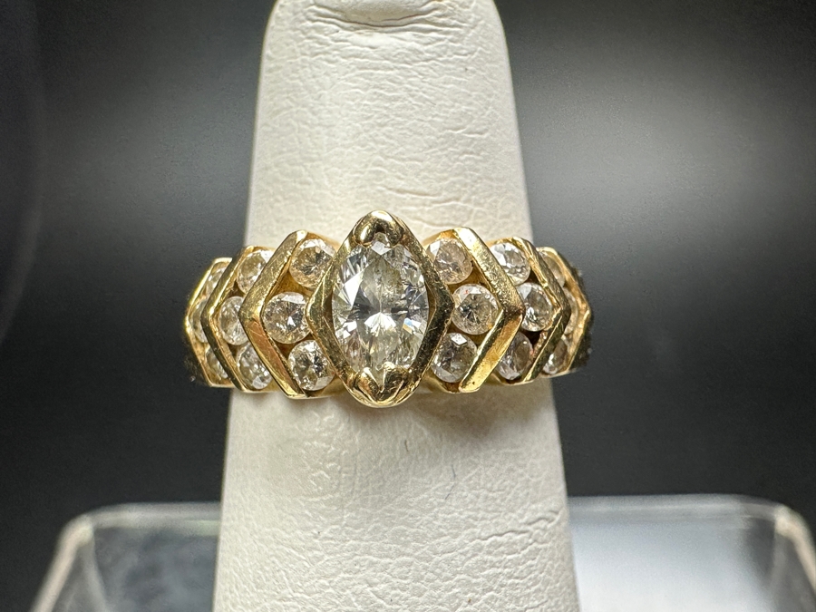 14k Gold Diamond Ring With 5x3mm Marquise Diamond .20ct Set With (18) Round Diamonds .27cttw Size 3.5 3.7g Retails $1,300 [Photo 3]
