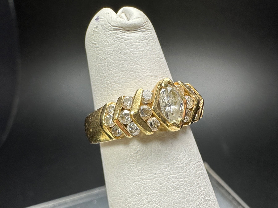 14k Gold Diamond Ring With 5x3mm Marquise Diamond .20ct Set With (18) Round Diamonds .27cttw Size 3.5 3.7g Retails $1,300 [Photo 6]