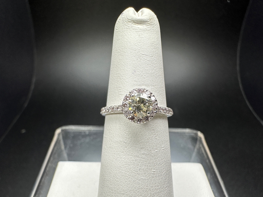 14k Gold Diamond Ring With (1) 4.5mm Round Brilliant Diamond .36ct & (32) 1mm Round Brilliant Accent Diamonds Size 5.75 2g Retails $1,400 [Photo 3]