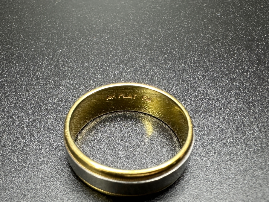 18k Gold / Platinum Ring Size 7.5 5.7g Retails $1,200 [Photo 5]