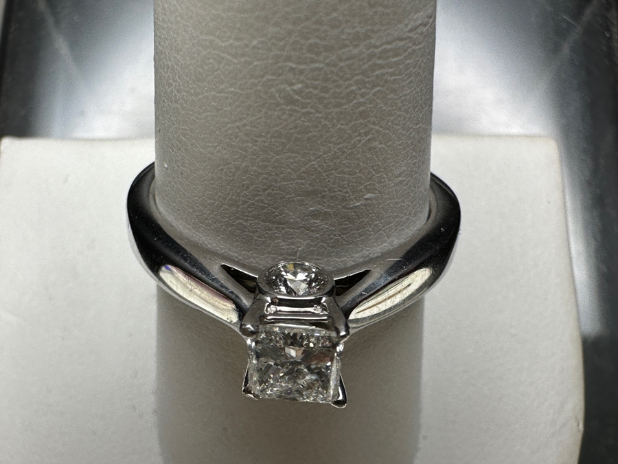 14k Gold Diamond Ring With 4.5mm Princess Cut Diamond .5ct & (2) 3.8mm Round Brilliant Diamonds .44cttw Size 9 4.1g Retails $2,000 [Photo 5]