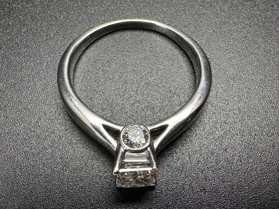 14k Gold Diamond Ring With 4.5mm Princess Cut Diamond .5ct & (2) 3.8mm Round Brilliant Diamonds .44cttw Size 9 4.1g Retails $2,000 [Photo 13]