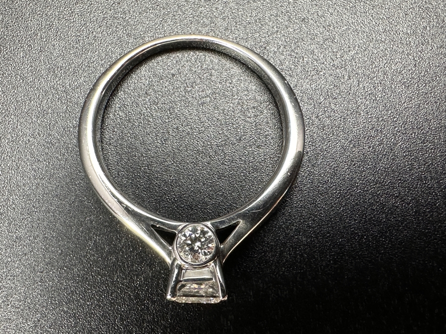 14k Gold Diamond Ring With 4.5mm Princess Cut Diamond .5ct & (2) 3.8mm Round Brilliant Diamonds .44cttw Size 9 4.1g Retails $2,000 [Photo 10]