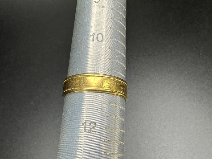 18k Gold Ring Size 11 3.8g Retails $1,100 [Photo 8]