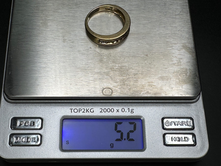 14k Gold Diamond Ring With (9) 2mm Round Brilliant Diamonds Est. .25cttw H-I SI2-I1 Size 10.25 5.2g Retails $1,200 [Photo 12]