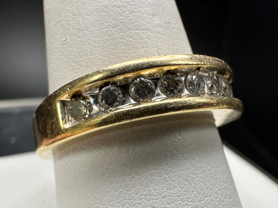 14k Gold Diamond Ring With (9) 2mm Round Brilliant Diamonds Est. .25cttw H-I SI2-I1 Size 10.25 5.2g Retails $1,200 [Photo 5]