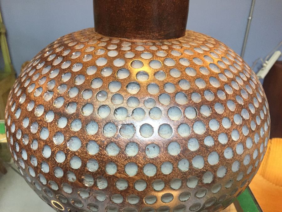 Pair of Contemporary Round Lamps [Photo 2]