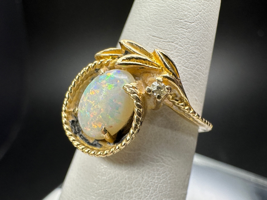 14k Gold Opal Ring With 8x6mm Cabochon White Opal Size 4.75 3.5g Retails $800 [Photo 3]