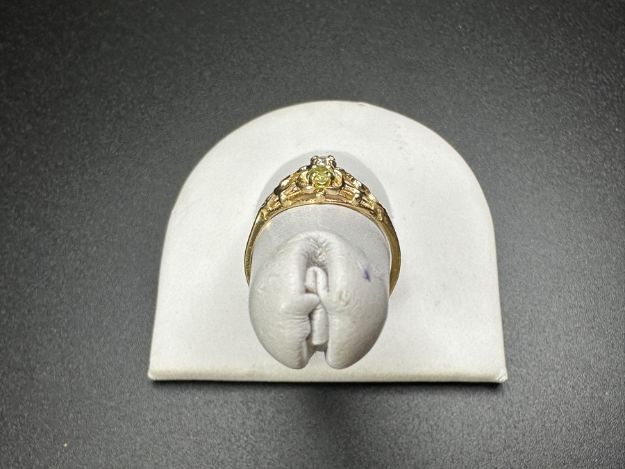 14k Gold Diamond Ring With 2.3mm Round Brilliant Diamond & (2) 2.3mm Peridot Size 5.5 1.5g Retails $400 [Photo 7]