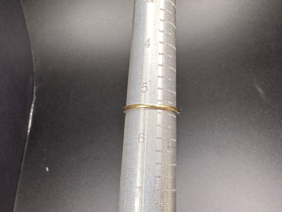 14k Gold Diamond Ring With 2.3mm Round Brilliant Diamond & (2) 2.3mm Peridot Size 5.5 1.5g Retails $400 [Photo 10]