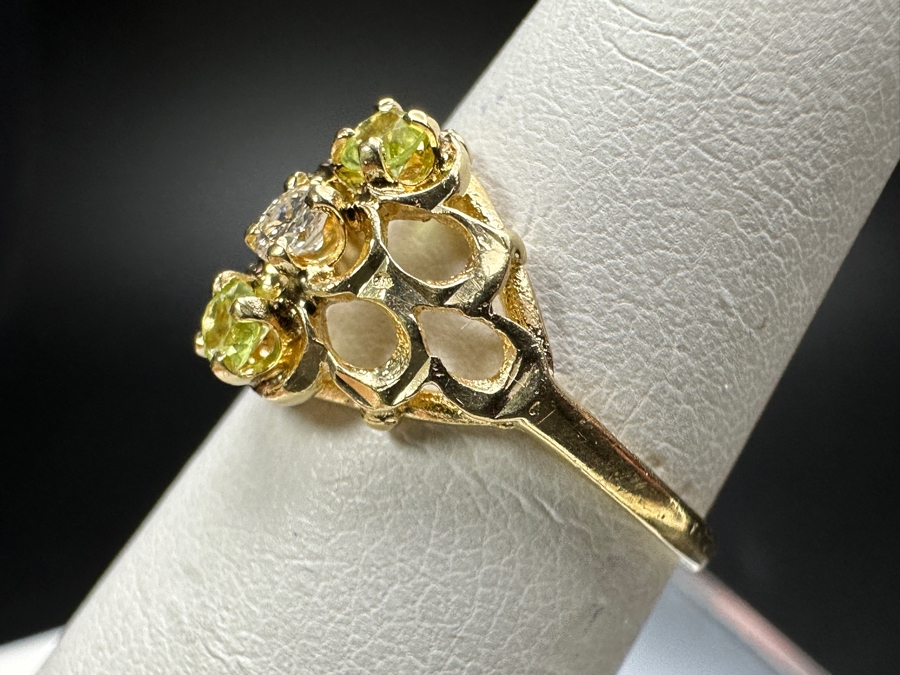 14k Gold Diamond Ring With 2.3mm Round Brilliant Diamond & (2) 2.3mm Peridot Size 5.5 1.5g Retails $400 [Photo 6]