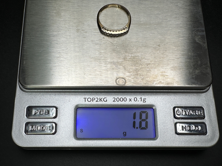 14k Gold Diamond Ring With (9) 1mm Single Cut Diamonds Est. .05cttw Size 6.25 1.8g Retails $500 [Photo 12]