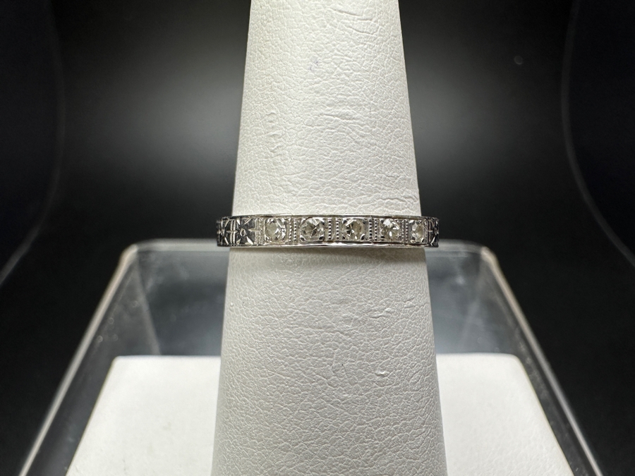 18k Gold Diamond Ring Set With (5) 1.2mm Single Cut Diamonds Est. .05cttw Size 6.5 2.2g Retails $500 [Photo 3]