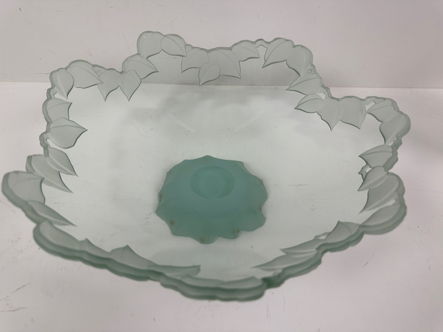 1993 Signed Stephen Schlanser Glass Chloe Bowl with Leaf Pattern (See Photos For Slight Chip On Inner Rim) 12'W x 5'H [Photo 4]