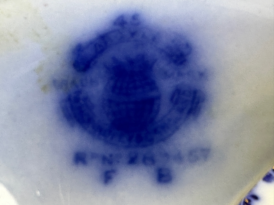 Antique Flow Blue 9' Plates by W. H. Grindley Argyle Pattern with Gold Accents and 14-Sided Shape [Photo 6]