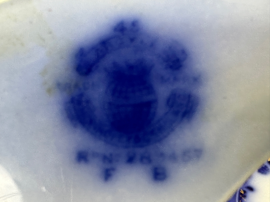 Antique Flow Blue 9' Plates by W. H. Grindley Argyle Pattern with Gold Accents and 14-Sided Shape [Photo 5]