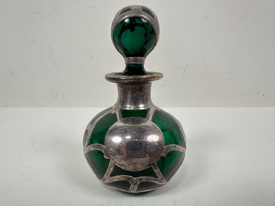 Vintage Green Glass Perfume Bottle with Sterling Silver Overlay 3.5'H [Photo 2]