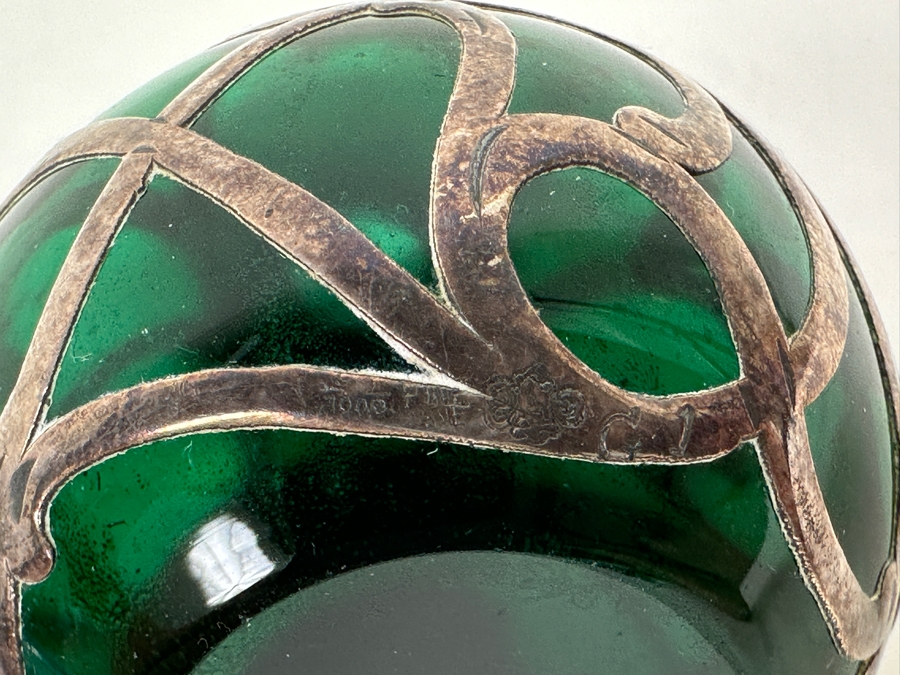 Vintage Green Glass Perfume Bottle with Sterling Silver Overlay 3.5'H [Photo 9]