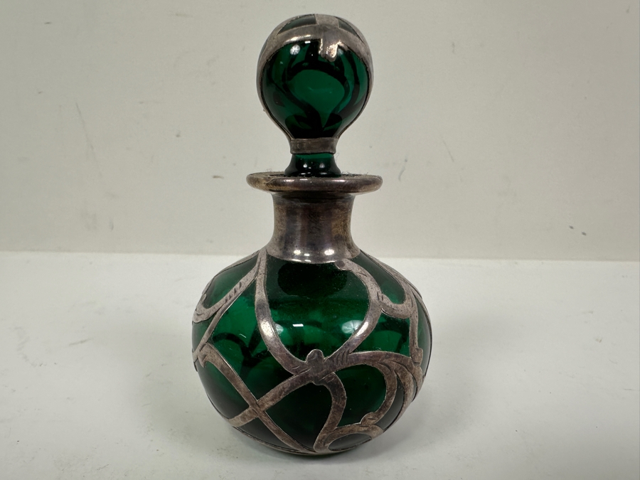 Vintage Green Glass Perfume Bottle with Sterling Silver Overlay 3.5'H [Photo 5]