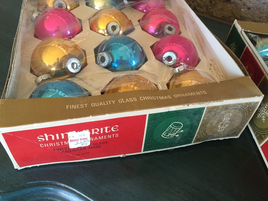 Glass Balls Christmas Ornaments [Photo 10]