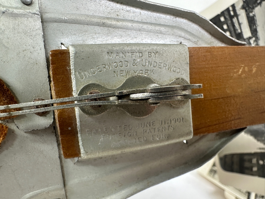 Antique Underwood & Underwood New York Stereoscope Viewer With (18) Antique Stereographs Cards Showing Early 1900s Scenes Of Paris, France - Neue Photographische Gesellschaft A. G., Steglitz-Berlin [Photo 7]