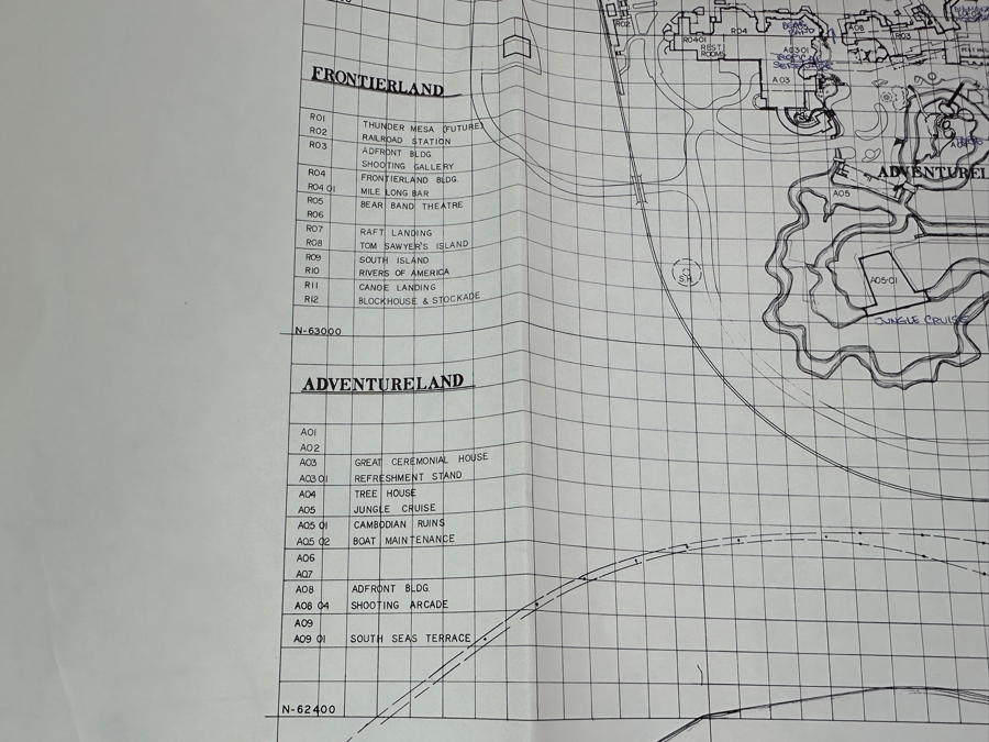 Walt Disney World Guest Relations Binder Filled With Information On Walt Disney World Including Park Maps [Photo 25]