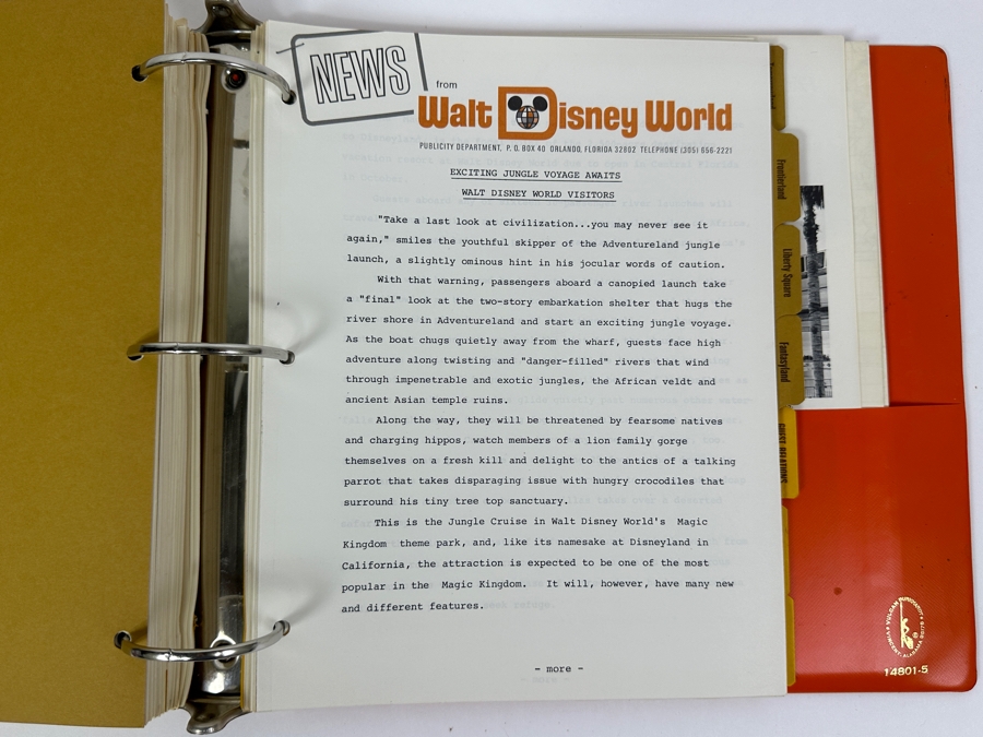 Walt Disney World Guest Relations Binder Filled With Information On Walt Disney World Including Park Maps [Photo 14]