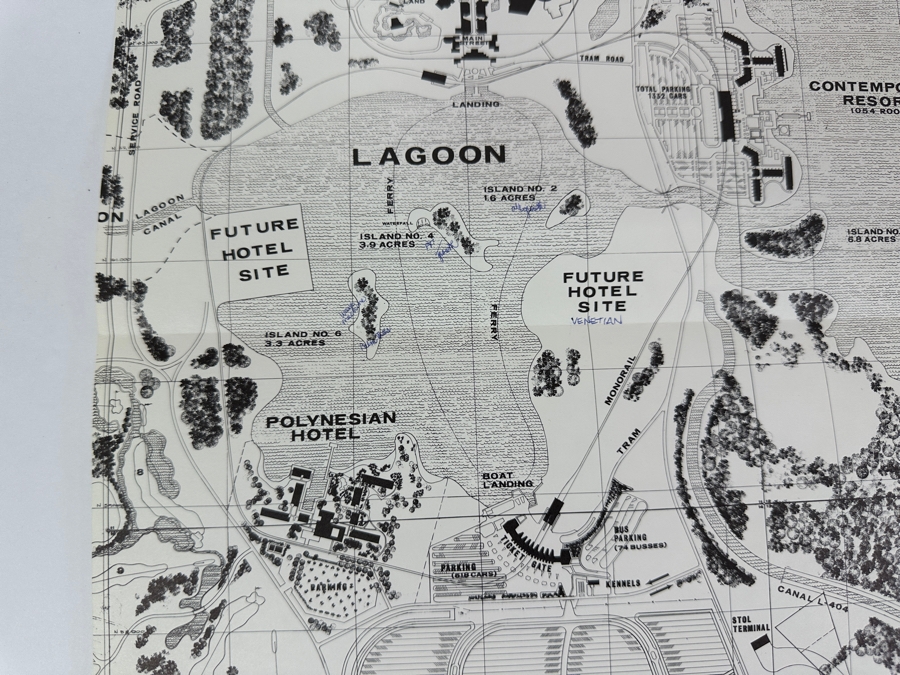 Walt Disney World Guest Relations Binder Filled With Information On Walt Disney World Including Park Maps [Photo 36]