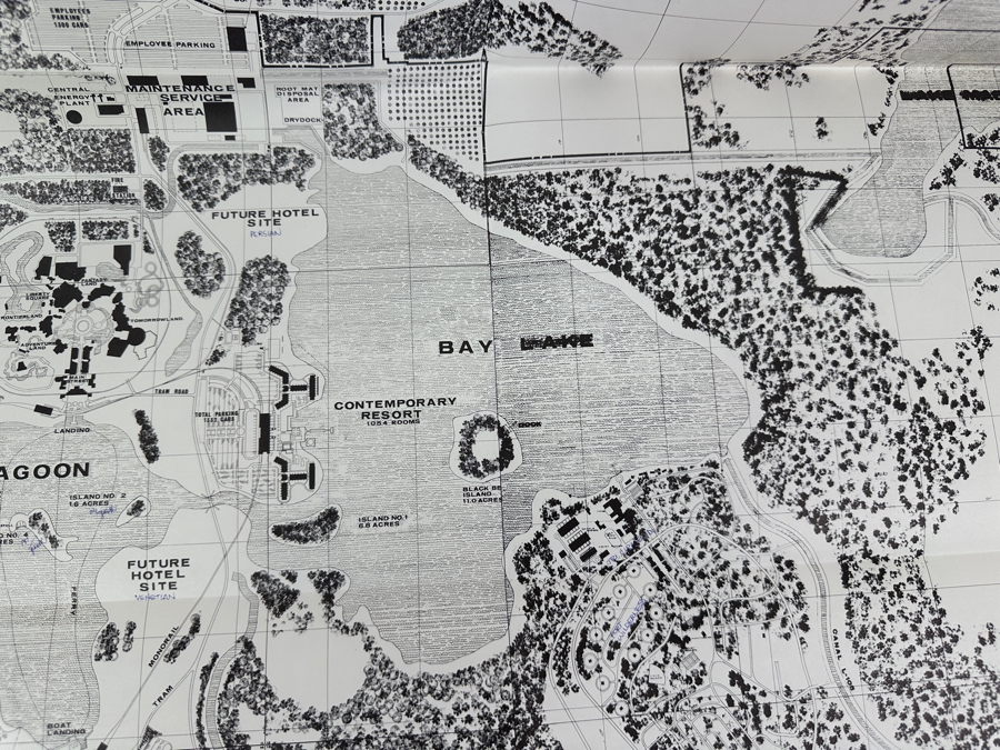 Walt Disney World Guest Relations Binder Filled With Information On Walt Disney World Including Park Maps [Photo 38]