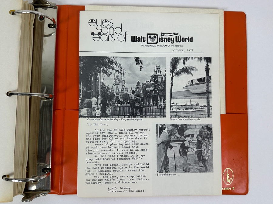 Walt Disney World Guest Relations Binder Filled With Information On Walt Disney World Including Park Maps [Photo 17]
