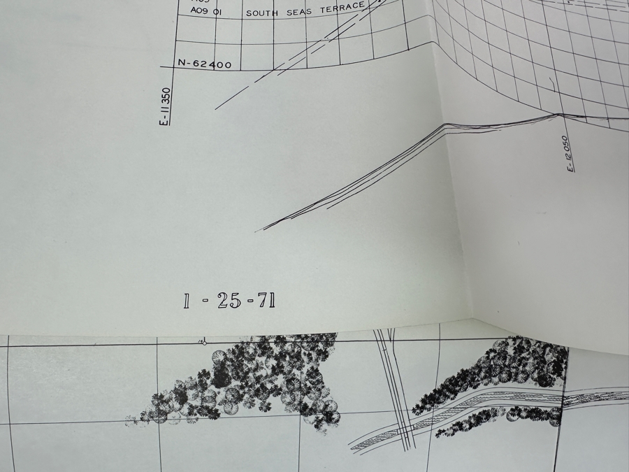 Walt Disney World Guest Relations Binder Filled With Information On Walt Disney World Including Park Maps [Photo 22]