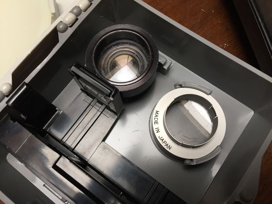 Polaroid Automatic 250 Land Camera with Case and Unopened Vintage Film [Photo 9]