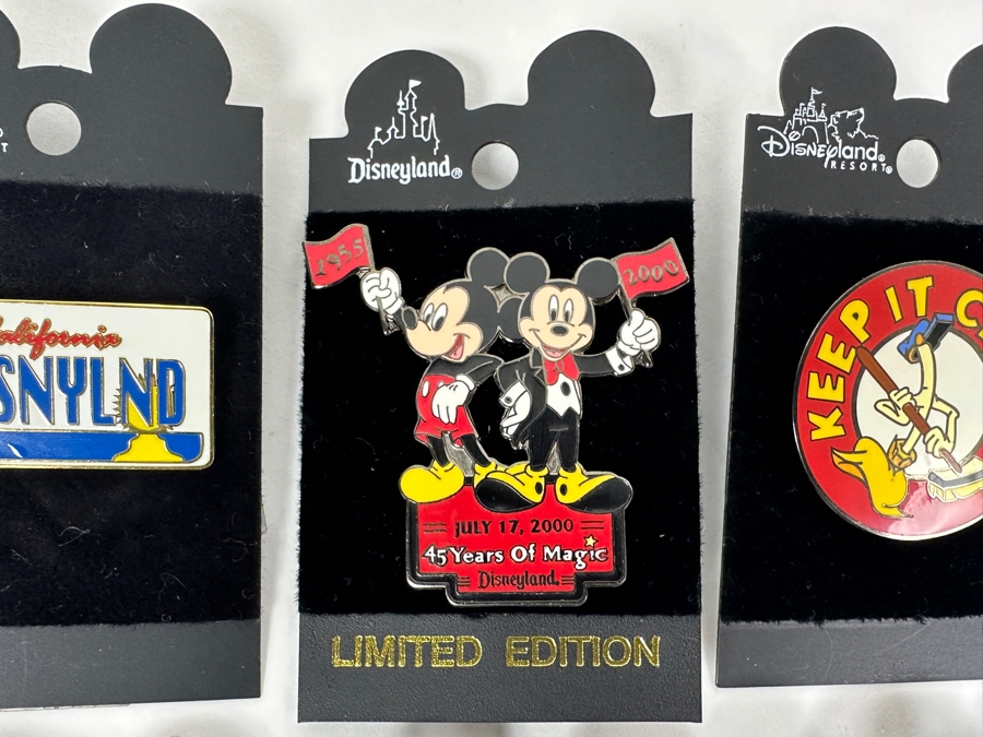 Just Added - (8) Vintage Disney Trading Pins [Photo 2]