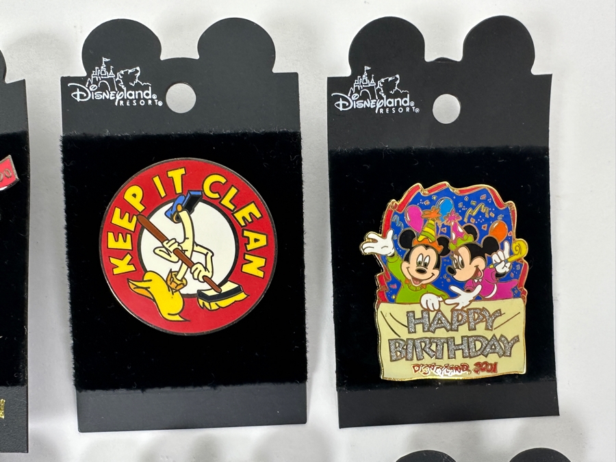 Just Added - (8) Vintage Disney Trading Pins [Photo 4]