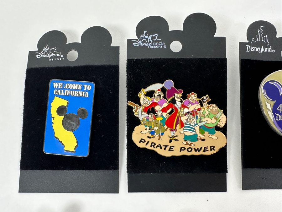 Just Added - (19) Vintage Disney Trading Pins [Photo 2]