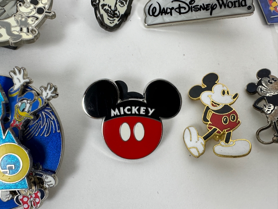 Just Added - (19) Vintage Disney Trading Pins [Photo 10]