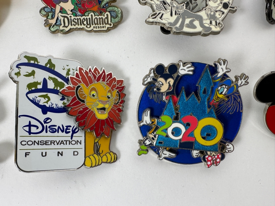 Just Added - (19) Vintage Disney Trading Pins [Photo 9]
