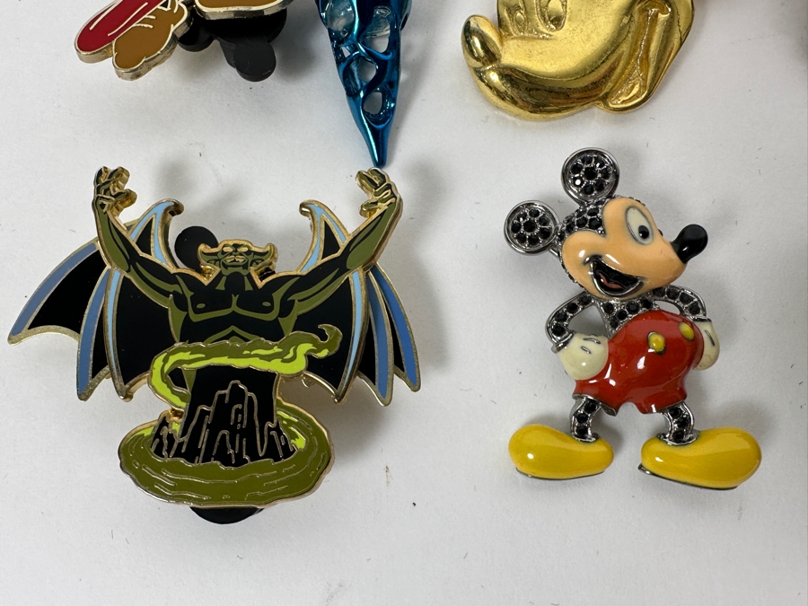 Just Added - (19) Vintage Disney Trading Pins [Photo 8]