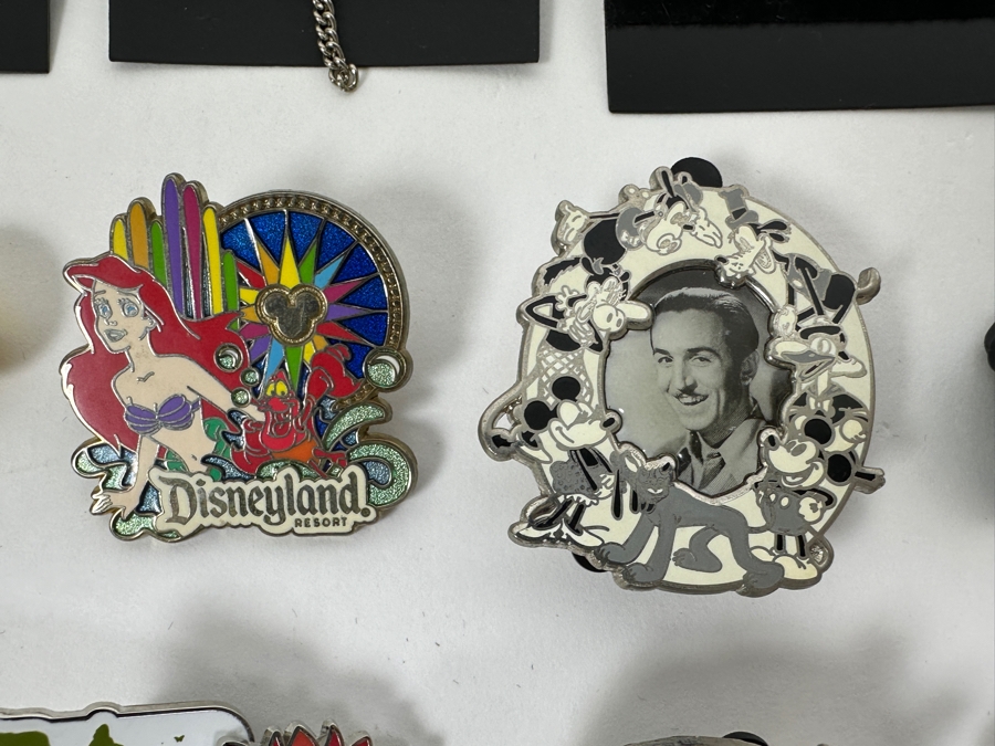 Just Added - (19) Vintage Disney Trading Pins [Photo 6]