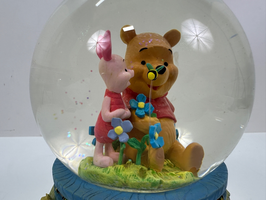 Just Added - Winnie The Pooh Musical Snow Globe 7'H [Photo 9]