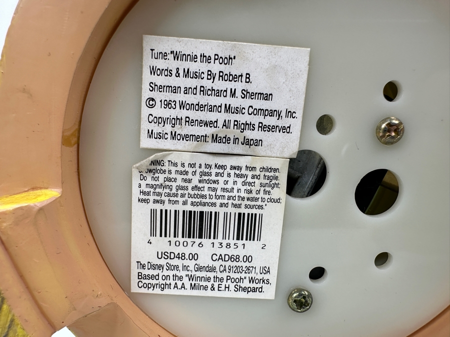 Just Added - Winnie The Pooh Musical Snow Globe 7'H [Photo 11]